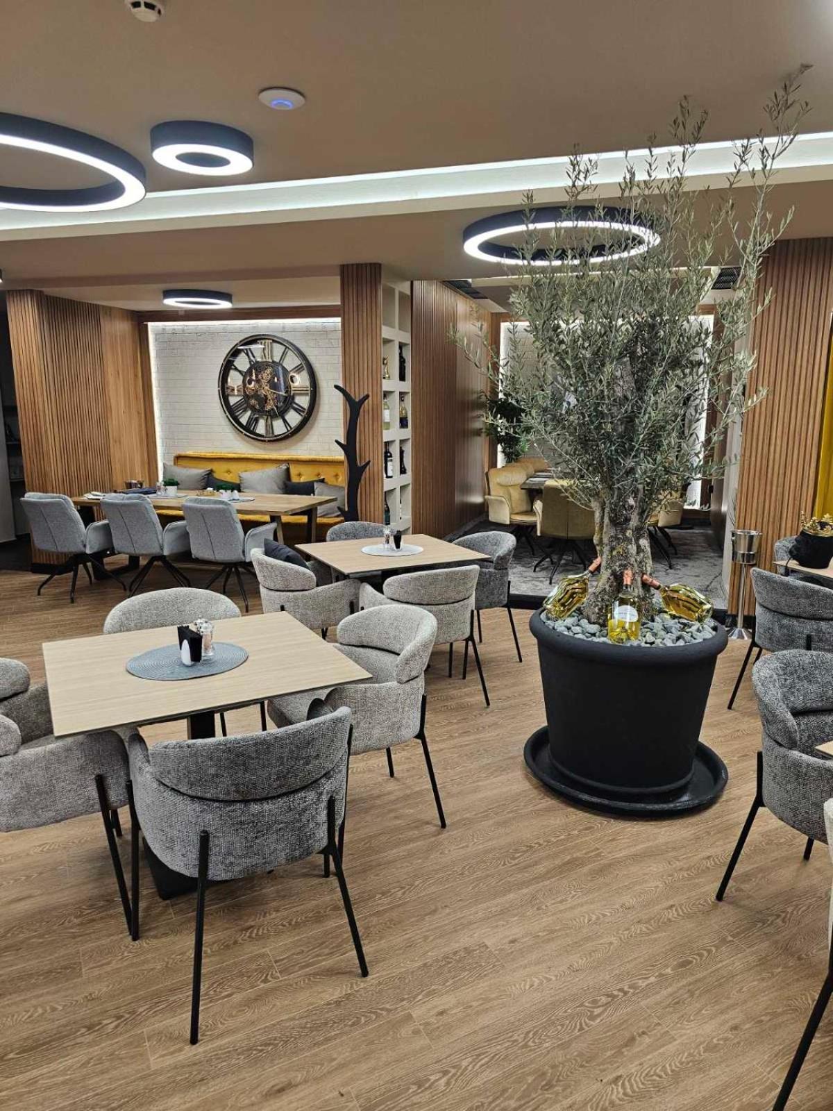 Park Hotel